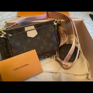 Louis Vuitton Multi Pochette Accessories